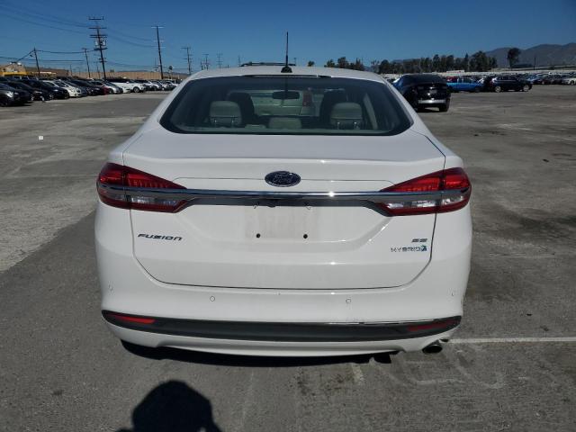 3FA6P0LUXJR204381 - 2018 FORD FUSION SE HYBRID WHITE photo 6