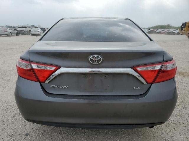 4T4BF1FK4GR550490 - 2016 TOYOTA CAMRY LE GRAY photo 6