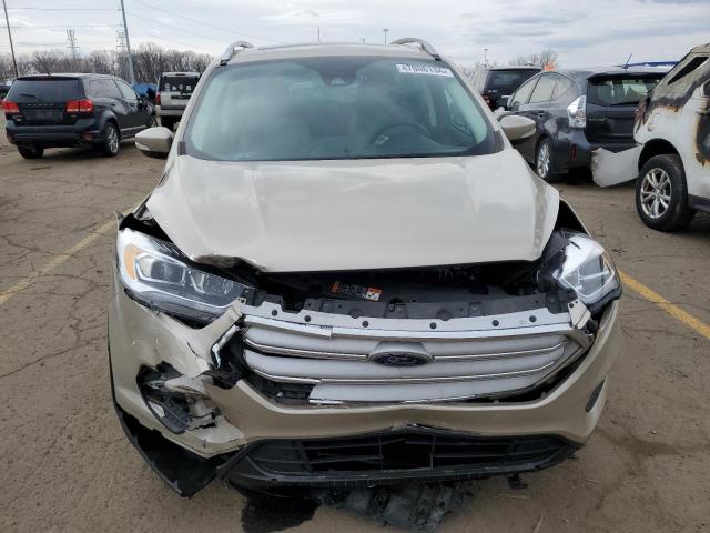 1FMCU9J9XJUD28230 - 2018 FORD ESCAPE 4D TITANIUM GOLD photo 5