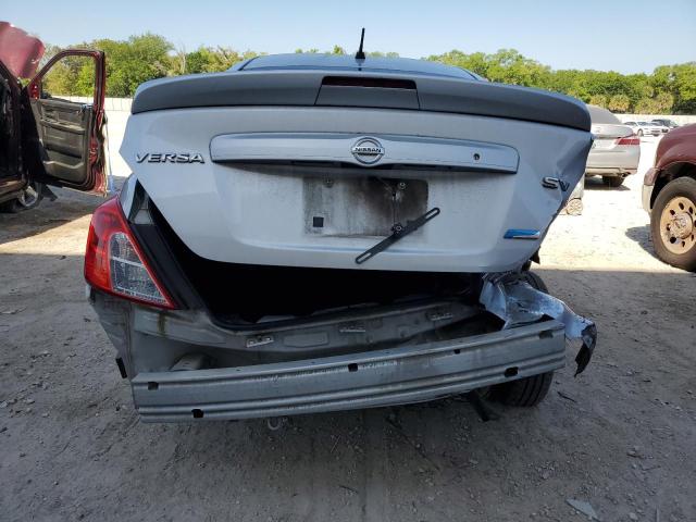 3N1CN7AP0FL810519 - 2015 NISSAN VERSA S SILVER photo 6