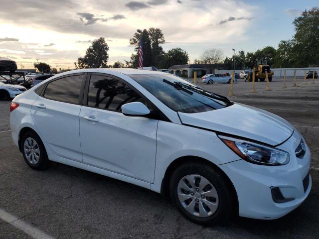 KMHCT4AE5HU339942 - 2017 HYUNDAI ACCENT SE WHITE photo 4