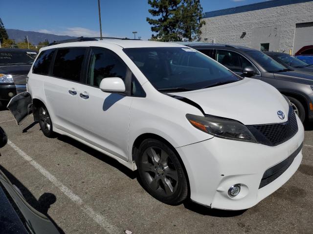 5TDXK3DC9FS629454 - 2015 TOYOTA SIENNA SPORT WHITE photo 4