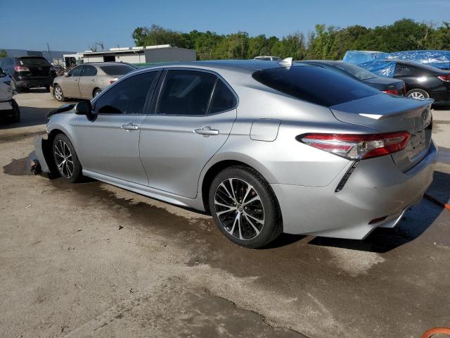 4T1B11HK4KU280417 - 2019 TOYOTA CAMRY L SILVER photo 2