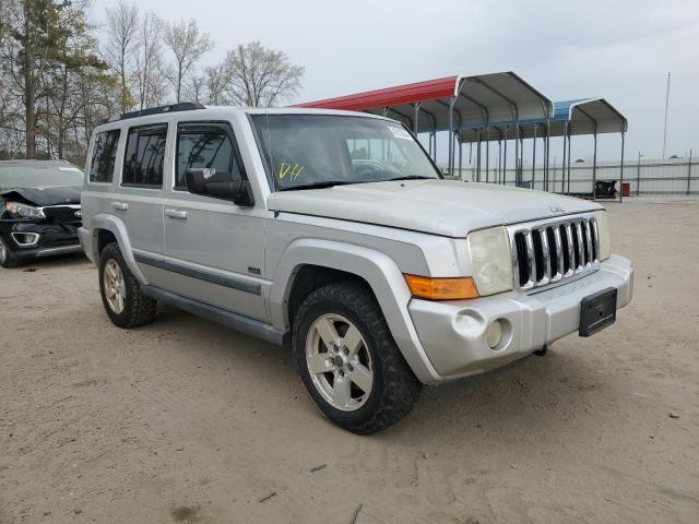 1J8HG48P27C621796 - 2007 JEEP COMMANDER 银色 照片 4