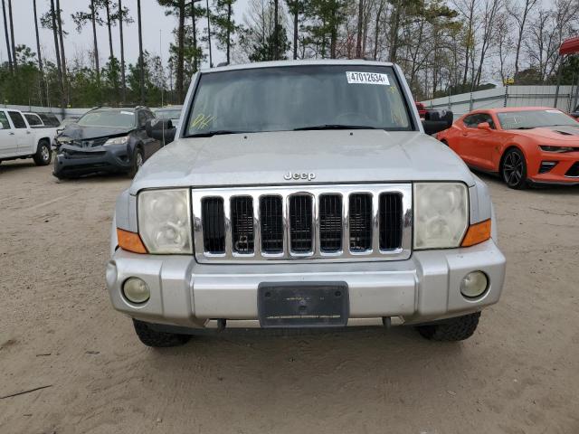 1J8HG48P27C621796 - 2007 JEEP COMMANDER 银色 照片 5