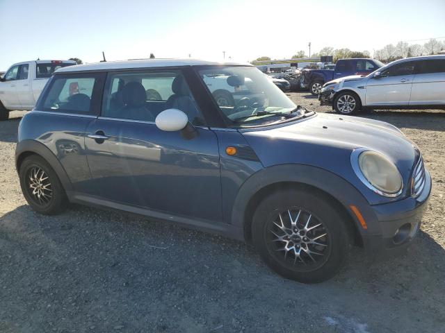 WMWMF33569TW75417 - 2009 MINI COOPER BLUE photo 4