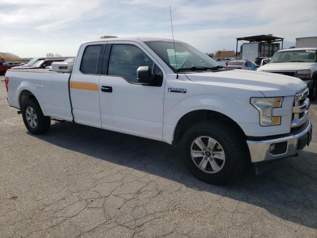 1FTEX1EF2HKC08126 - 2017 FORD F150 SUPER CAB WHITE photo 4