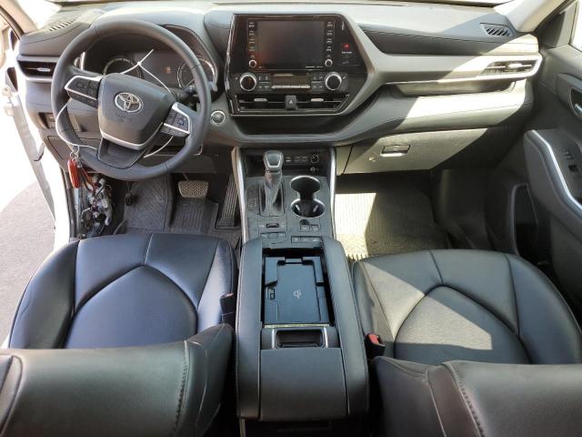 5TDHZRBHXNS189115 - 2022 TOYOTA HIGHLANDER XLE WHITE photo 8