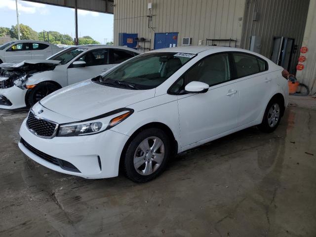 3KPFK4A7XHE086041 - 2017 KIA FORTE LX WHITE photo 1