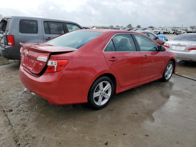 4T1BF1FK7DU714689 - 2013 TOYOTA CAMRY L RED photo 3