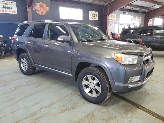 JTEBU5JR4B5060016 - 2011 TOYOTA 4RUNNER SR5 GRAY photo 4