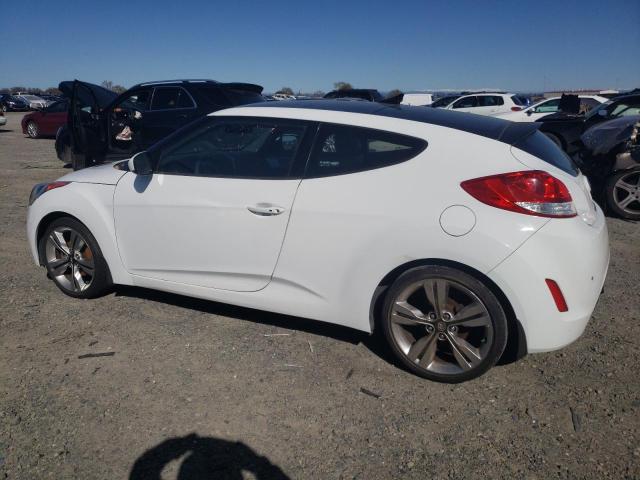 KMHTC6AD7DU147340 - 2013 HYUNDAI VELOSTER WHITE photo 2