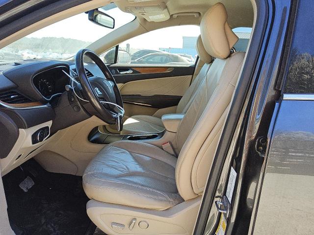 5LMCJ2C96HUL12112 - 2017 LINCOLN MKC SELECT رمادي صورة 7