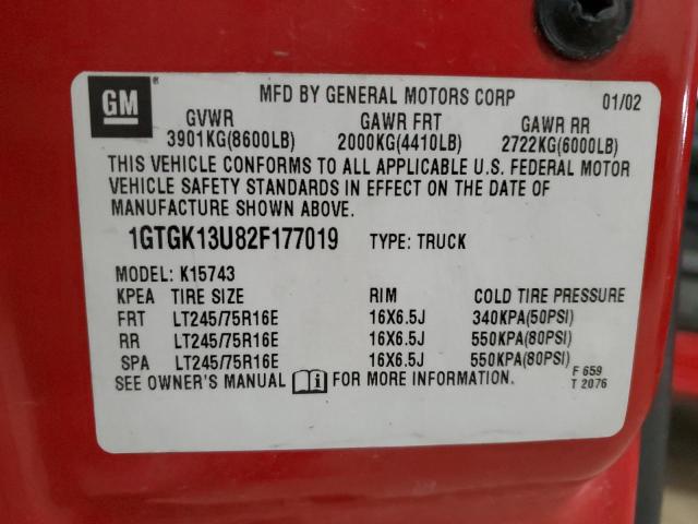 1GTGK13U82F177019 - 2002 GMC SIERRA K1500 HEAVY DUTY RED photo 12