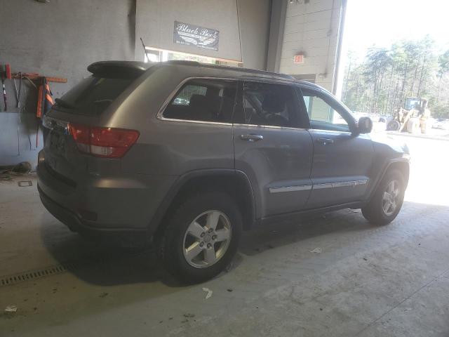 1C4RJFAG8DC582467 - 2013 JEEP GRAND CHER LAREDO GRAY photo 3