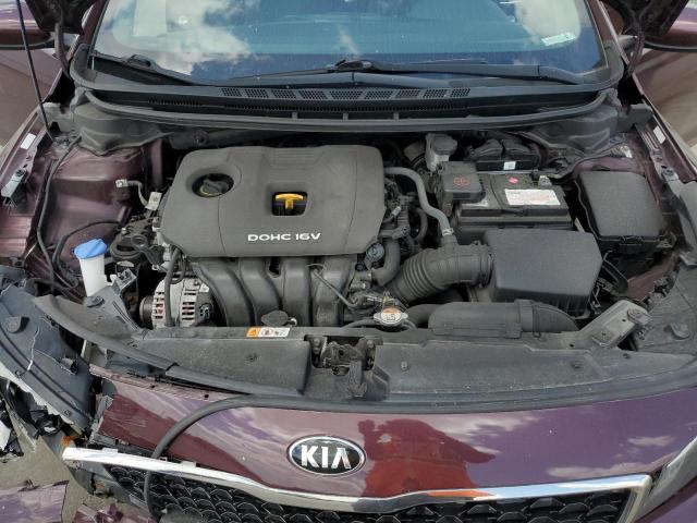 3KPFK4A76HE104230 - 2017 KIA FORTE LX BURGUNDY photo 11