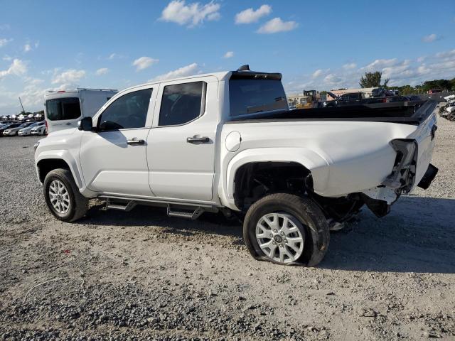 3TYLD5KNXRT011139 - 2024 TOYOTA TACOMA DOUBLE CAB WHITE photo 2