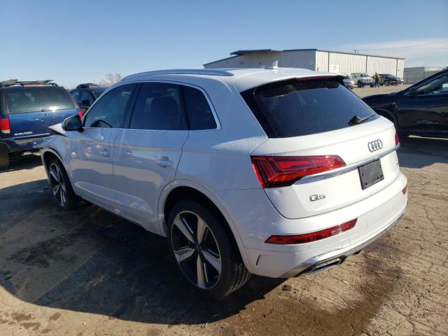 WA1GAAFY0N2065869 - 2022 AUDI Q5 PREMIUM 45 WHITE photo 2