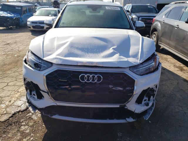 WA1GAAFY0N2065869 - 2022 AUDI Q5 PREMIUM 45 WHITE photo 5