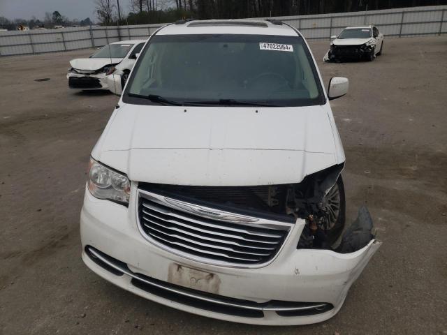 2C4RC1CG1ER231130 - 2014 CHRYSLER TOWN & COU TOURING L WHITE photo 5