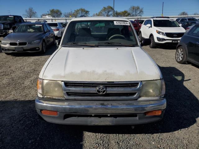 4TANL42N4WZ055273 - 1998 TOYOTA TACOMA WHITE photo 5