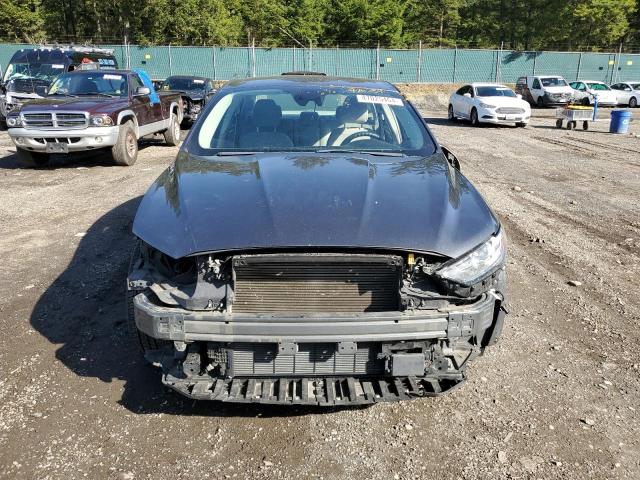 3FA6P0HD8KR136429 - 2019 FORD FUSION SE GRAY photo 5