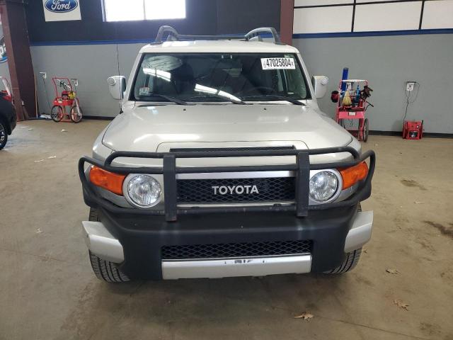 JTEBU11F370012851 - 2007 TOYOTA FJ CRUISER SILVER photo 5