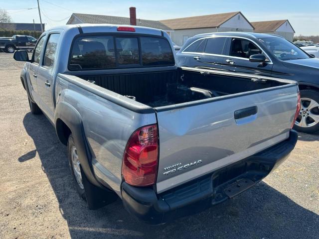 5TFJX4CN4EX045410 - 2014 TOYOTA TACOMA DOUBLE CAB SILVER photo 2