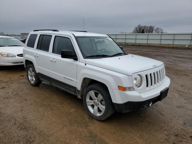 1C4NJPFA3GD794202 - 2016 JEEP PATRIOT LATITUDE WHITE photo 4