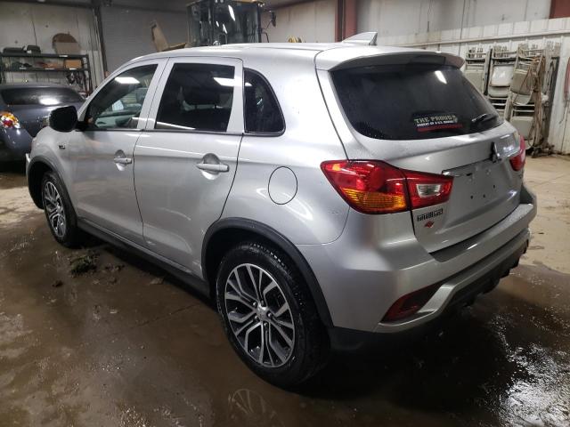 JA4AR3AU0JZ004442 - 2018 MITSUBISHI OUTLANDER ES SILVER photo 2