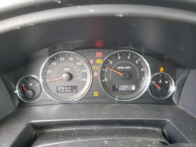 1J8HG48K98C150042 - 2008 JEEP COMMANDER SPORT Schwarz Foto 9