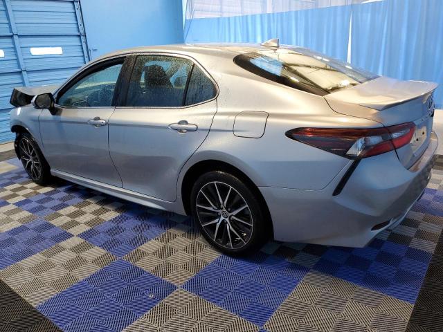 4T1G11AK6PU737123 - 2023 TOYOTA CAMRY SE NIGHT SHADE SILVER photo 2
