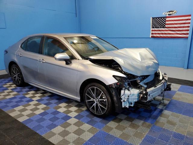 4T1G11AK6PU737123 - 2023 TOYOTA CAMRY SE NIGHT SHADE SILVER photo 4