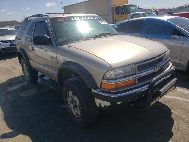 1GNCT18W92K168639 - 2002 CHEVROLET BLAZER GOLD photo 4