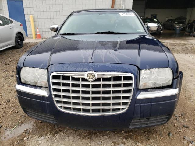 2C3JA43R55H643826 - 2005 CHRYSLER 300 BLUE photo 5