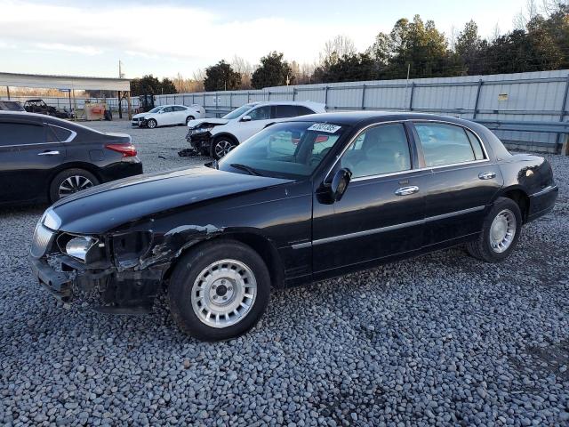 1LNHM81WXYY820605 - 2000 LINCOLN TOWN CAR EXECUTIVE Սև լուսանկար 1