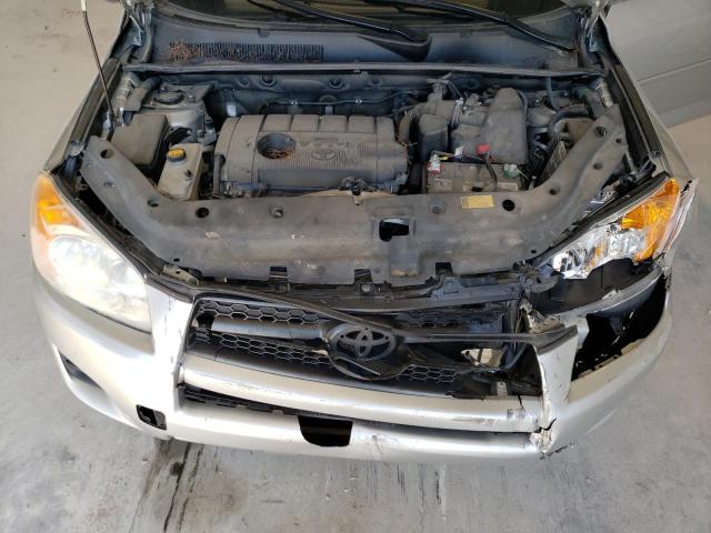 2T3ZF4DV8CW156743 - 2012 TOYOTA RAV4 SILVER photo 11