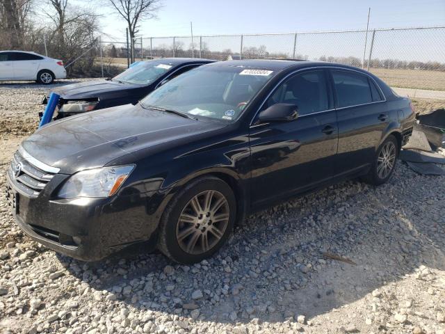 2005 TOYOTA AVALON XL, 