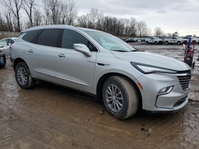 5GAERBKW3NJ135954 - 2022 BUICK ENCLAVE ESSENCE ვერცხლისფერი ფოტო 4