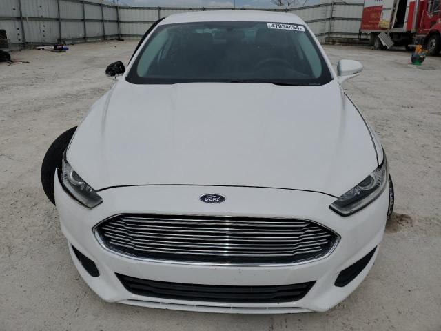 3FA6P0H77DR182606 - 2013 FORD FUSION SE WHITE photo 5