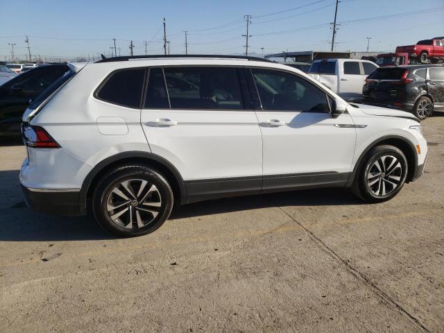 3VVRB7AX0PM056079 - 2023 VOLKSWAGEN TIGUAN S WHITE photo 3