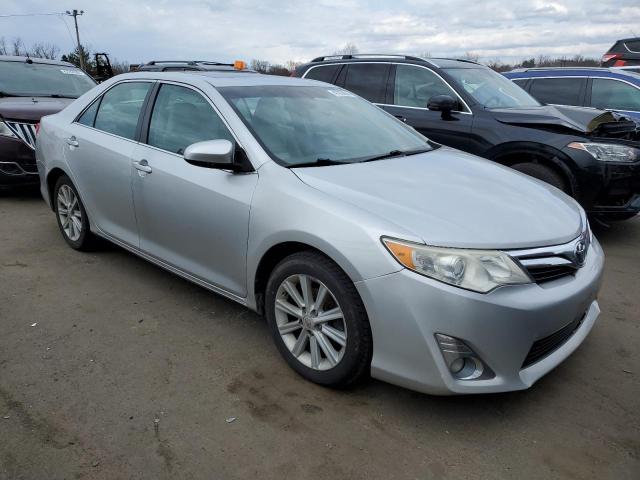 4T4BF1FK3CR253673 - 2012 TOYOTA CAMRY BASE SILVER photo 4