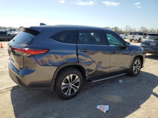 5TDGZRAH2NS097543 - 2022 TOYOTA HIGHLANDER XLE GRAY photo 3