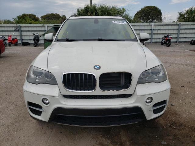 5UXZV4C54D0B02593 - 2013 BMW X5 XDRIVE35I WHITE photo 5