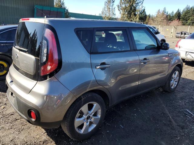 KNDJN2A25J7544486 - 2018 KIA SOUL GRAY photo 3