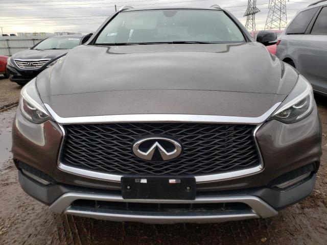 SJKCH5CR4JA041088 - 2018 INFINITI QX30 BASE BROWN photo 5