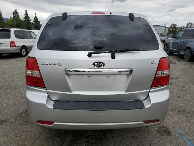 KNDJD735X85799535 - 2008 KIA SORENTO EX SILVER photo 6