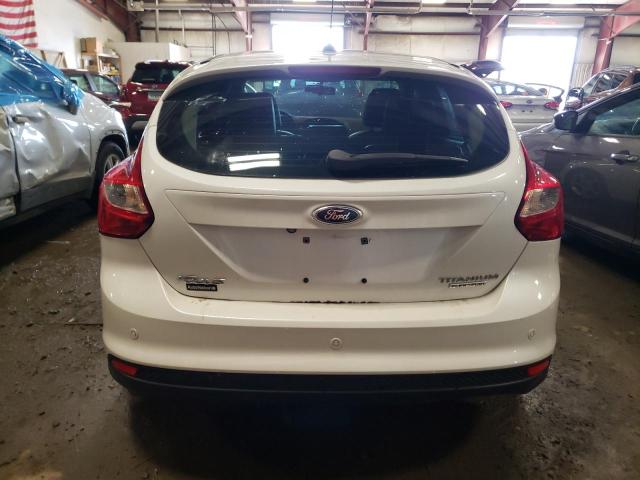 1FADP3N24EL130206 - 2014 FORD FOCUS TITANIUM WHITE photo 6