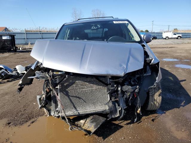 2C4RC1BG2GR297075 - 2016 CHRYSLER TOWN & COU TOURING 银色 照片 5