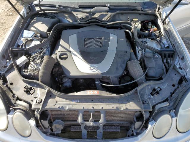 WDBUF56J16A944016 - 2006 MERCEDES-BENZ E 350 SILVER photo 11